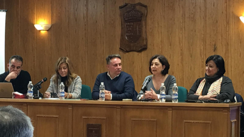 La Unidad de Gestión Clínica de Pinos Puente  ha desarrollado unas “Jornadas de  Atención Primaria y Salud Pública”  con el objeto de  fomentar  hábitos de vida saludables entre la población a la que atienden