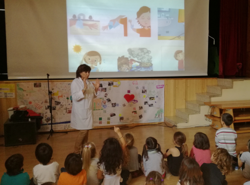 Profesionales de la  Unidad de Gestión Clínica del Albaycín  realizan una Charla -Taller   sobre primeros auxilios a alumnos  de Educación Primaria