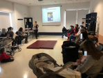 Profesionales de Enfermería de la  Unidad de Gestión Clínica de Maracena , realizan un Taller  teórico-práctico sobre Porteo Ergonómico . El Taller  ha estado dirigido a padres y madres de la población