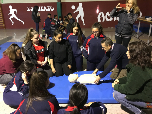 El Centro de Salud de Casería de Montijo, participa en la “ Jornada la Salud y el Deporte” del Colegio Santa Cristina de Granada