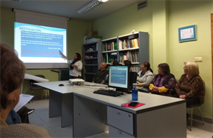 Vecinos de Atarfe acuden a su centro de salud con ánimo de perder peso  Esta actividad forma parte de aquellas propuestas realizadas en la consulta de promoción de hábitos saludables