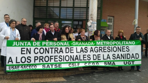 Profesionales de la Unidad de Gestión Clínica de La Zubia y del Distrito Sanitario Granada Metropolitano se solidarizan con la compañera agredida en el Centro de Salud de La Zubia.
