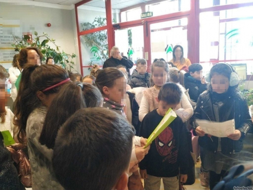 El Centro de Salud Alfacar recibe la visita del C.E.P. Las Encinas