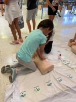 Las enfermeras escolares realizan talleres en los centros educativos sobre reanimación cardiopulmonar