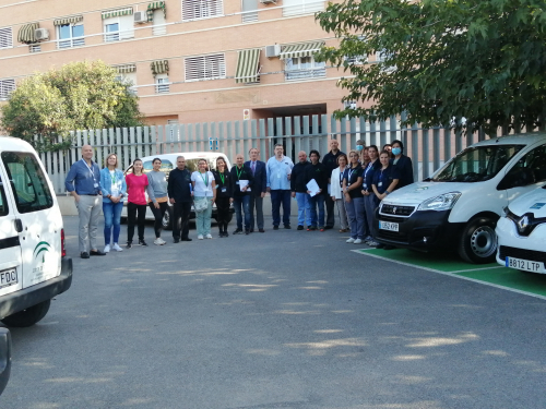 Cinco nuevos coches eléctricos pasan a formar parte del parque automovilístico del Distrito Sanitario Granada Metropolitano