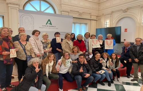 La Delegación del Gobierno de la Junta de Andalucía reconoce la labor de la Asociación de Voluntariado en Salud Acercando Distancias