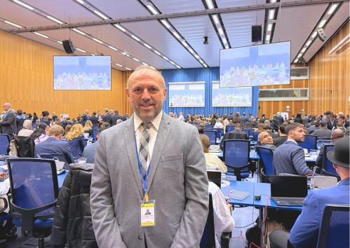 Manuel Mingorance, médico de Granada, en la Comisión de Estupefacientes de la ONU
