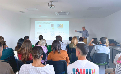 El Distrito Granada-Metropolitano imparte a sus profesionales formación frente a agresiones